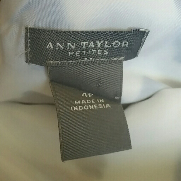 Dress - Picture 3 of 3